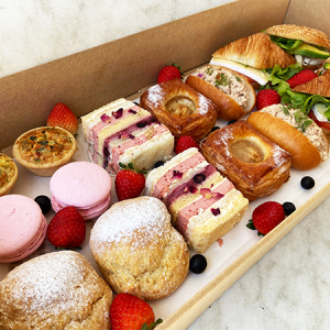 Mothers Day Box - Sutsa Cake Bar & Studio